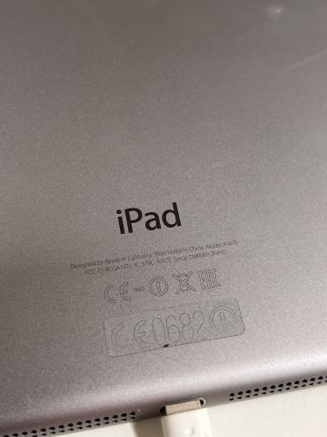 867850-8 iPad Air (1st generation) - 2013/2014 - FREE SHIPPING