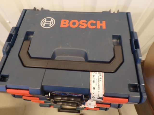 778087-4 Överhandsfräs Bosch GKF 600