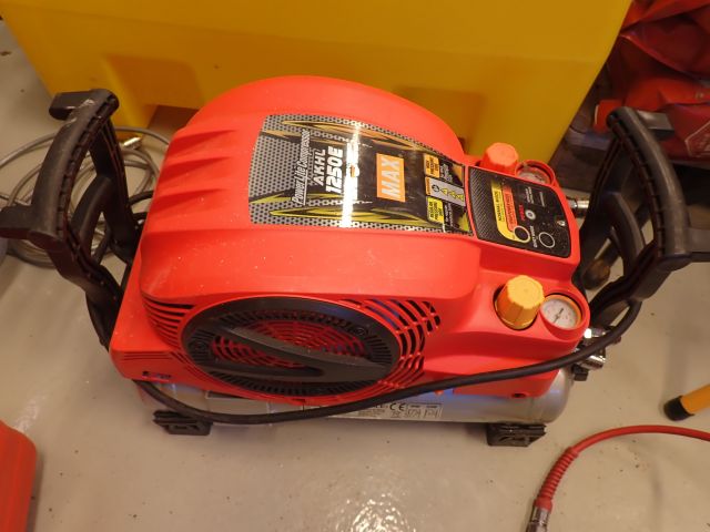 778090-1 Compressor Power lite AKHL 1250 E with thick hose