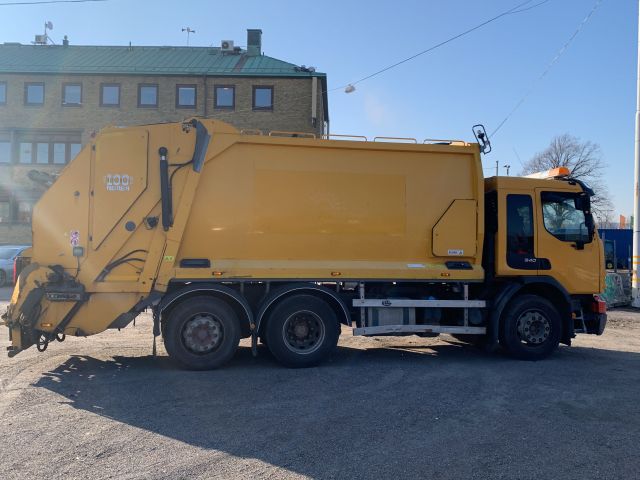 876653-6 Sopbil Volvo 6X2 FE340 (331 hp, 256026 km) -2013