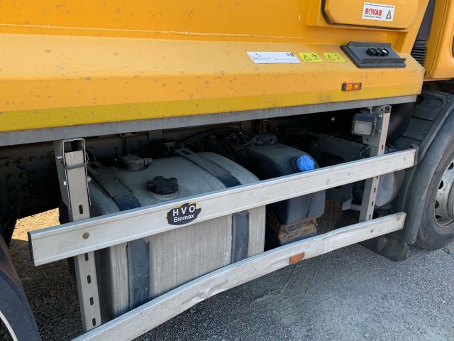 876653-22 Sopbil Volvo 6X2 FE340 (331 hp, 256026 km) -2013