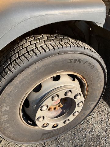 876653-30 Sopbil Volvo 6X2 FE340 (331 hp, 256026 km) -2013