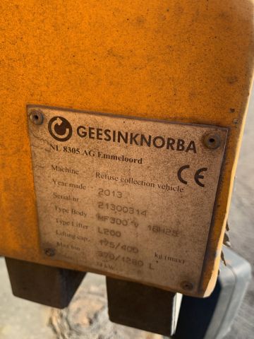 876653-31 Sopbil Volvo 6X2 FE340 (331 hp, 256026 km) -2013