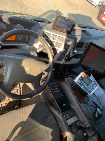 876653-32 Sopbil Volvo 6X2 FE340 (331 hp, 256026 km) -2013