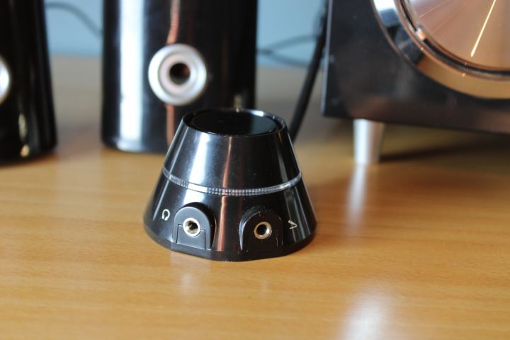 795077-3 Media-Tech MT3325 Speaker 2.1 Subwoofer +2