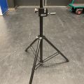 892010-2 2 Speaker stands with crank. K&M 213 (NYA)