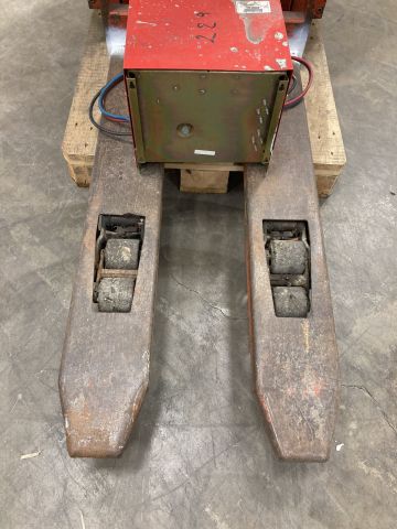 890178-2 Road stacker BT LSF 1200 F / P -1985