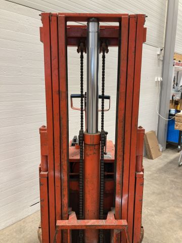 890178-3 Road stacker BT LSF 1200 F / P -1985