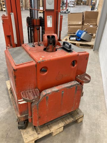 890178-6 Road stacker BT LSF 1200 F / P -1985