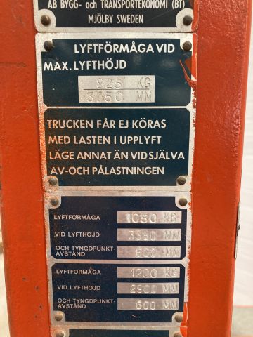 890178-9 Road stacker BT LSF 1200 F / P -1985