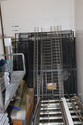 891898-7 Roller track / pallet track in stainless steel