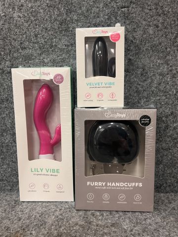872111-1 Adult toys, Lily and Velvet Vibe, handcuffs