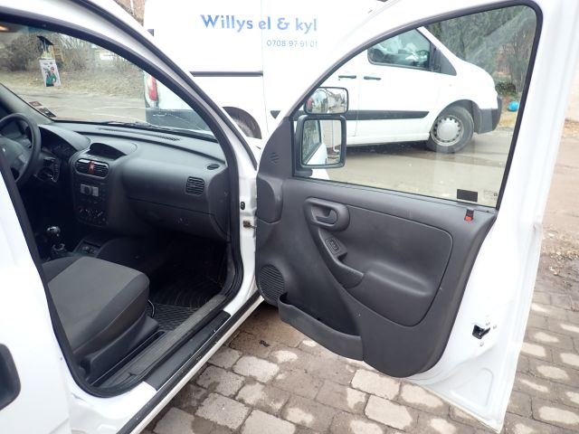 873327-31 Opel Combo - 2007