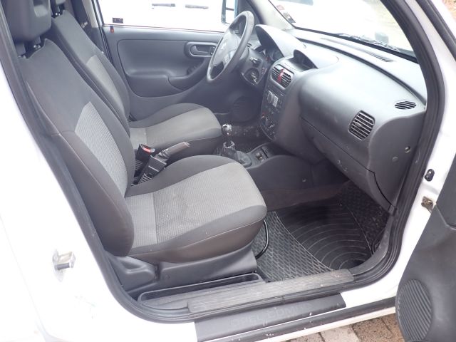 873327-33 Opel Combo - 2007