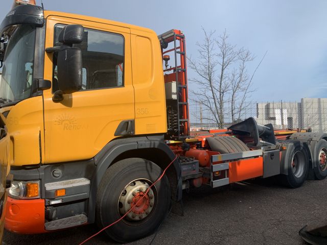 892491-1 Load changer Scania P360LB 6X2 * 4HNB (355 hp, 430444 km) -2013, rep obj