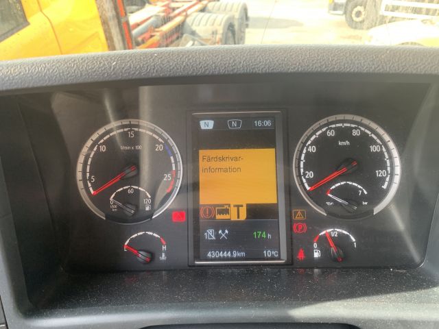 892491-22 Load changer Scania P360LB 6X2 * 4HNB (355 hp, 430444 km) -2013, rep obj