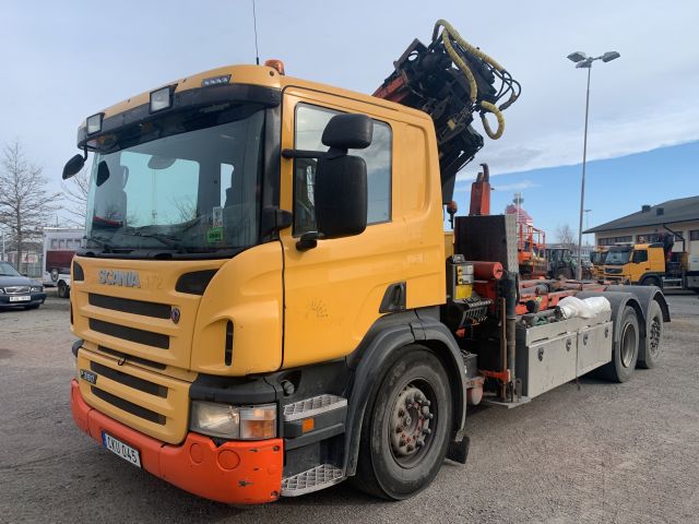 892492-2 Load changer with crane Scania P380LB 6X2 * 4 HNA (374 hp, 324181 km) -2011