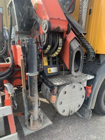 892492-22 Load changer with crane Scania P380LB 6X2 * 4 HNA (374 hp, 324181 km) -2011