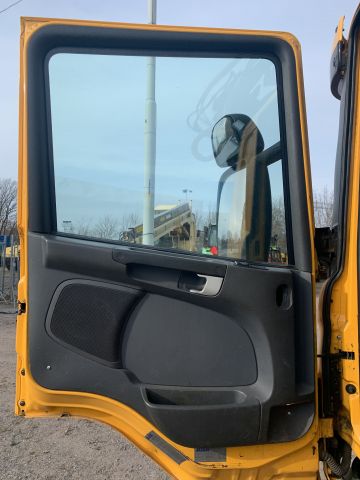 892492-32 Load changer with crane Scania P380LB 6X2 * 4 HNA (374 hp, 324181 km) -2011