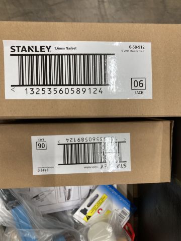 893546-6 Painting knives, nail drivers, rubber clubs and chisels etc. Mora, Thor, Stanley etc