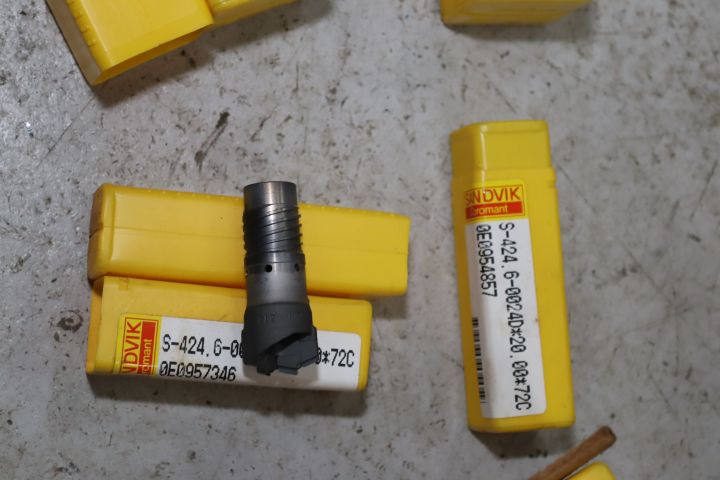 894066-2 Crowns for long hole drilling. Looks unused Sandvik Coromant