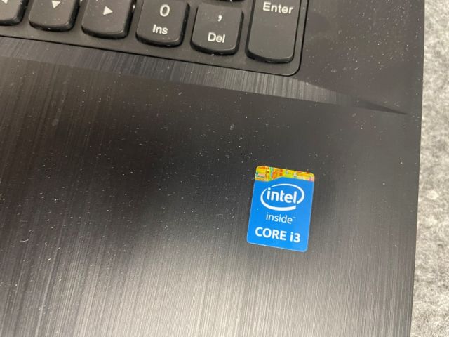 839393-5 Laptops 2nd Lenovo G710 / Dell P75F
