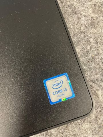 839393-11 Laptops 2nd Lenovo G710 / Dell P75F
