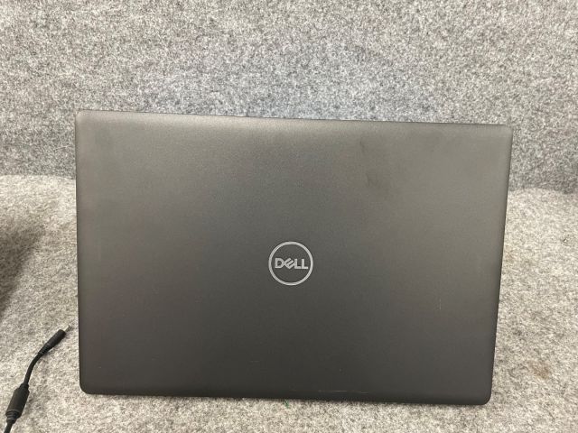 839393-14 Laptops 2nd Lenovo G710 / Dell P75F