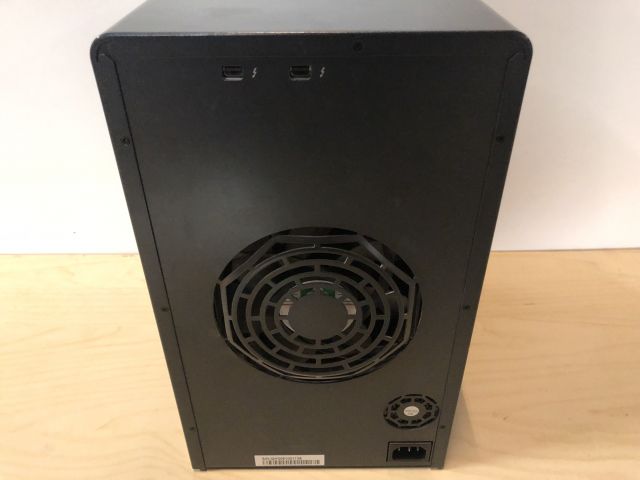 893724-4 1 pcs Hard drive Promise Pegasus2 R8 18TB