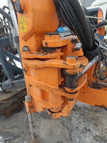 826443-56 Shrubber Hymac TDH VAG 800 TR