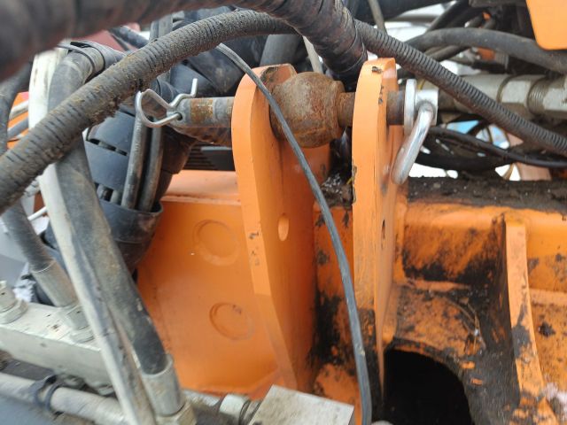 826443-69 Shrubber Hymac TDH VAG 800 TR