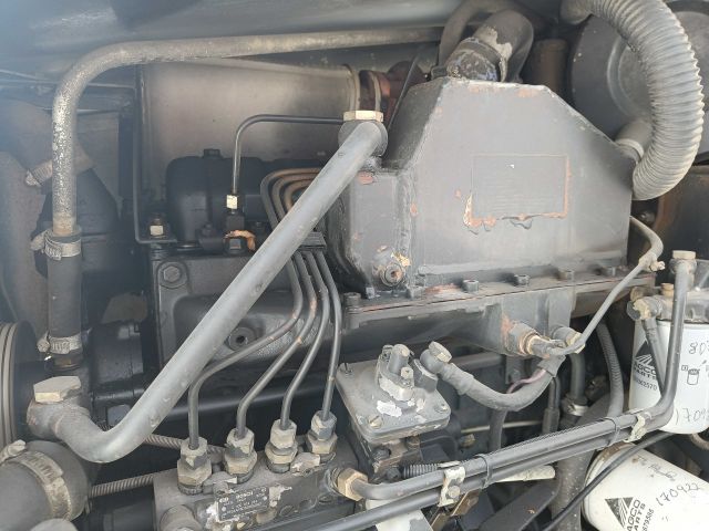 826445-32 Tractor Valmet 6800 -1997