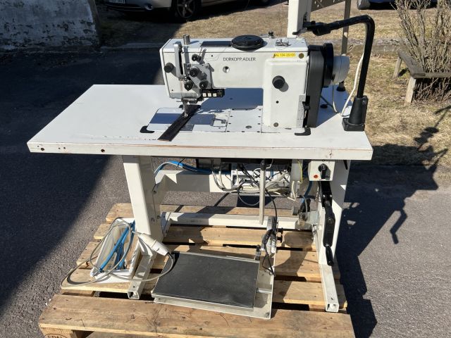 779718-2 Industrial sewing machine Durkopp Adler 767 with Variocontrol 820