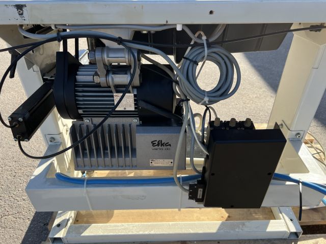 779718-9 Industrial sewing machine Durkopp Adler 767 with Variocontrol 820