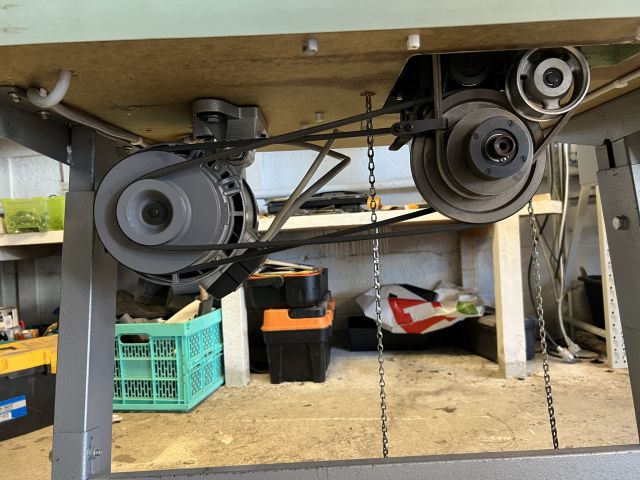 779723-14 Industrial sewing machine Singer 371U pin machine