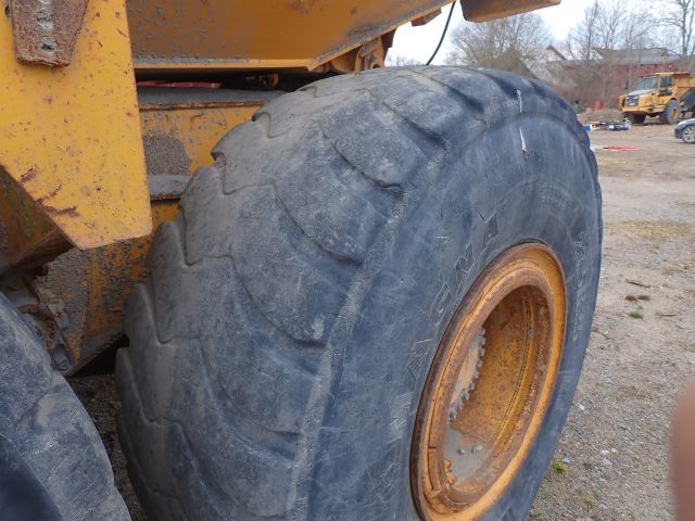 894655-7 Dumper volvo A25D