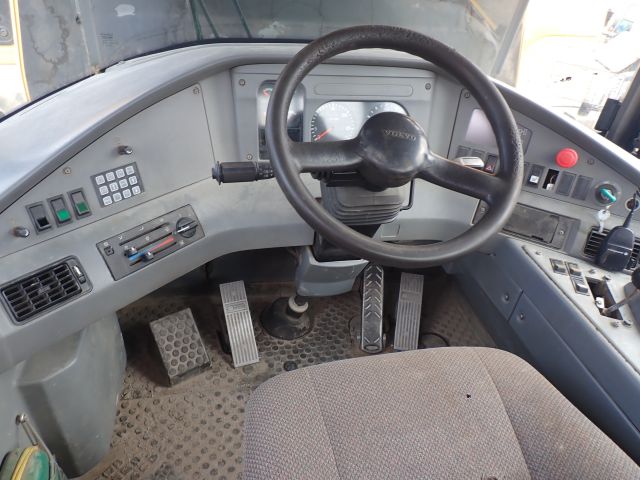 894655-13 Dumper volvo A25D