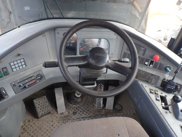 894655-15 Dumper volvo A25D