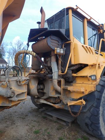 894655-4 Dumper volvo A25D