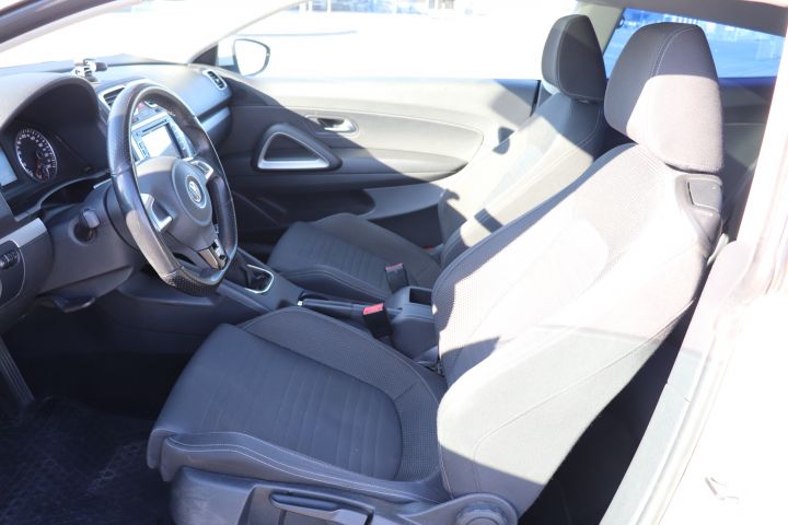 853045-8 Volkswagen Scirocco 1.4 TSI - 2010