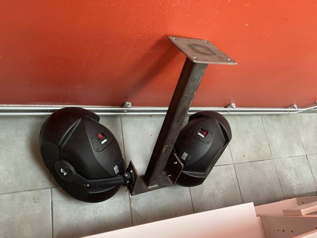 877264-25 PA Speaker with amplifier and bass