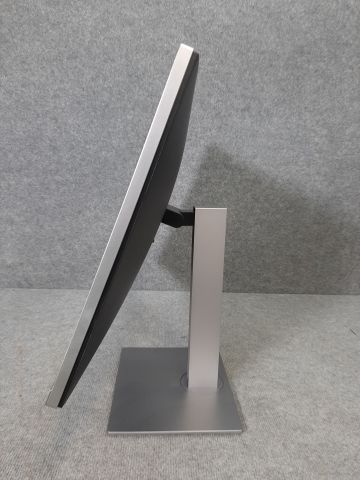 805071-4 27 "Monitor - HP E273