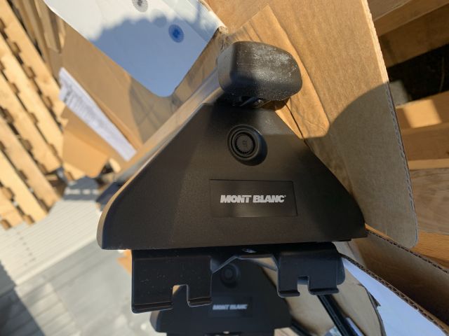 866433-3 Roof racks - Mont Blanc