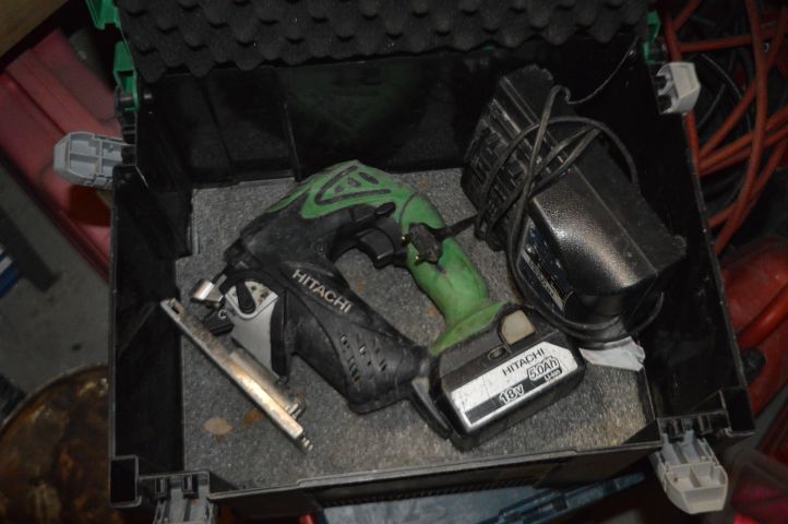 880305-1 Jigsaw Hitachi CJ 18DSL with battery and charger