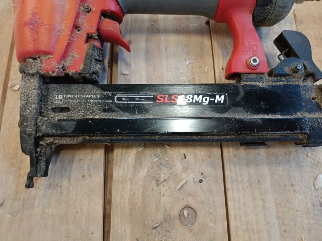 826469-10 Staple Guns Senco SLS18MG-M