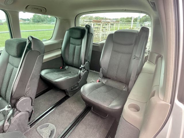 895111-13 Renault Grand Espace 2.0 TCe 7-seater - 2006