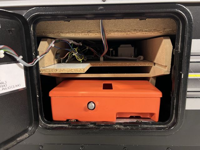 895120-8 Airhockey Stella Typhoon