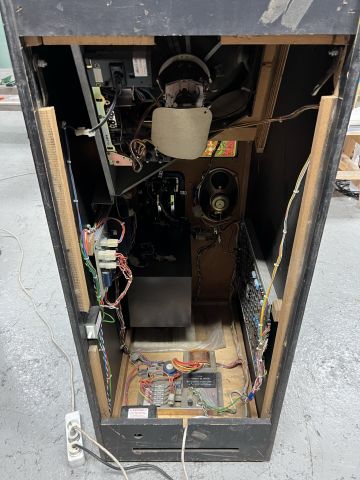 895123-6 Centipede Cabaret arcade game