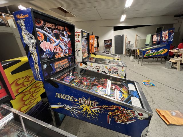 895134-5 Pinball Jackbot -1995