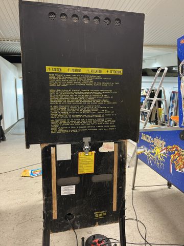 895135-6 Pinball Bugs Bunny`s Birthday ball -1990